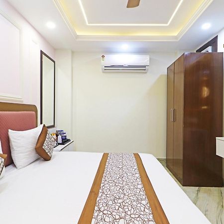 Hotel Samrat Residency 10 Mints Walking Distance Nizamuddin Railway Station New Delhi Exterior photo
